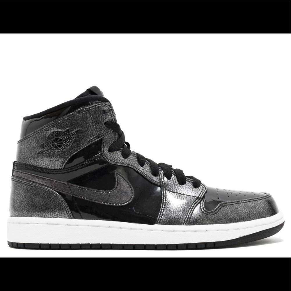 AIR JORDAN 1 RETRO HIGH BLACK PATENT
